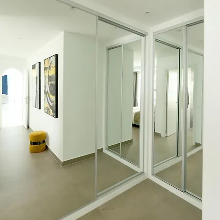 Luxury Puerto Del Carmen 4 Bedrooms La Perla Modern Furnishings Stunning Sea Views Vila *