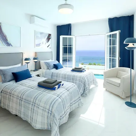 Vila Luxury Puerto Del Carmen 4 Bedrooms La Perla Modern Furnishings Stunning Sea Views Tías