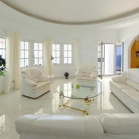 Villa Luxury Puerto Del Carmen 4 Bedrooms La Perla Modern Furnishings Stunning Sea Views *