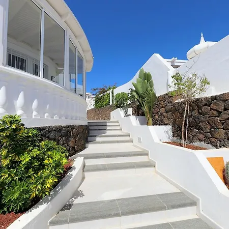 Luxury Puerto Del Carmen 4 Bedrooms La Perla Modern Furnishings Stunning Sea Views Villa