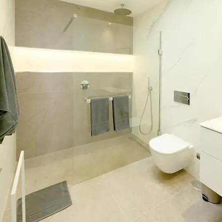 Luxury Puerto Del Carmen 4 Bedrooms La Perla Modern Furnishings Stunning Sea Views Villa *