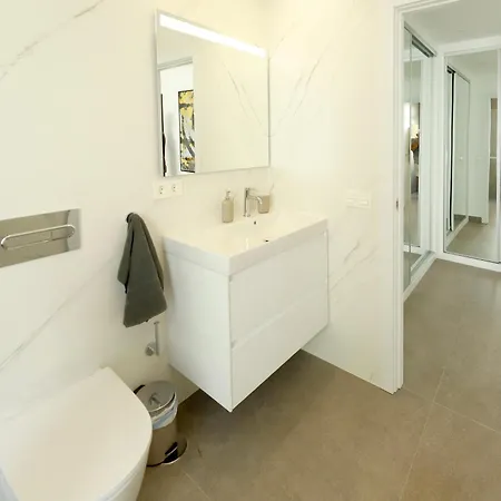 Villa Luxury Puerto Del Carmen 4 Bedrooms La Perla Modern Furnishings Stunning Sea Views *