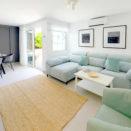 Luxury Puerto Del Carmen 4 Bedrooms La Perla Modern Furnishings Stunning Sea Views * Tias
