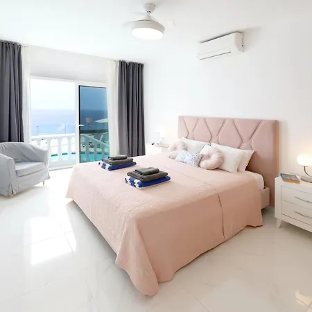 Luxury Puerto Del Carmen 4 Bedrooms La Perla Modern Furnishings Stunning Sea Views * Tias